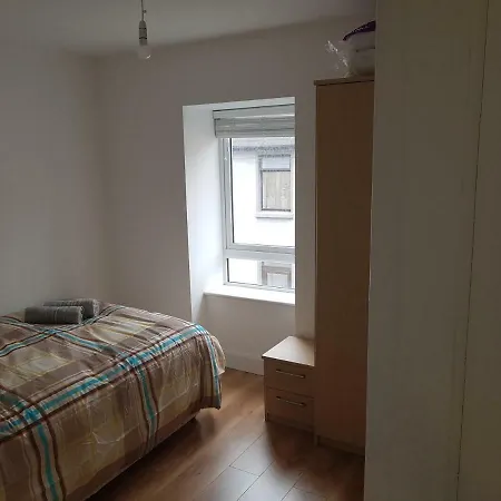 Appartement 4 Bed Comfy House, Cork, 7 Guest Max *